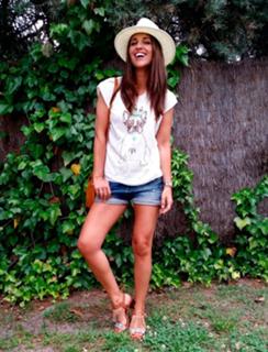 Paula Echevarría feet photo thumbnail
