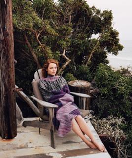 Emma Stone feet photo thumbnail
