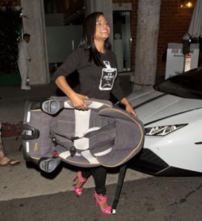 Christina Milian feet photo thumbnail