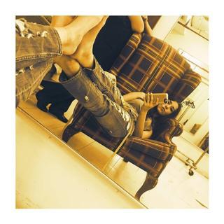 Laura González feet photo thumbnail