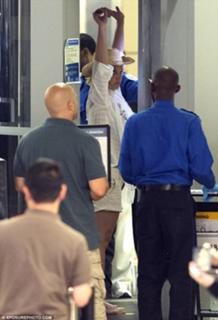 Britney Spears feet photo thumbnail