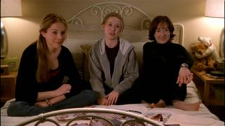 Ashley Johnson feet photo 3