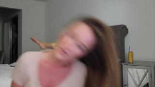 Justine Ezarik feet photo thumbnail
