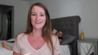 Justine Ezarik feet photo thumbnail