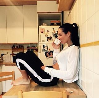 Giorgia Crivello feet photo thumbnail