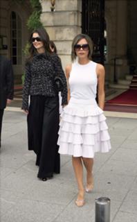 Victoria Beckham feet photo thumbnail