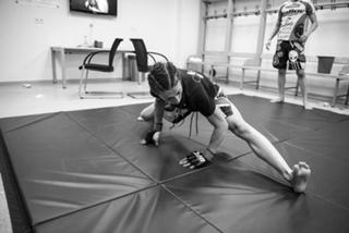 Joanna Jedrzejczyk feet photo thumbnail