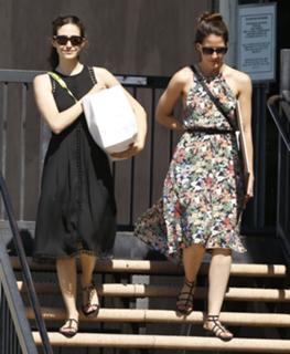 Emmy Rossum feet photo thumbnail