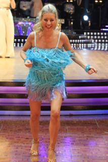 Denise Van Outen feet photo thumbnail