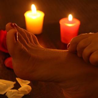 Franciely Freduzeski feet photo thumbnail