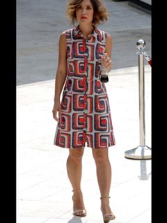 Myleene Klass feet photo thumbnail