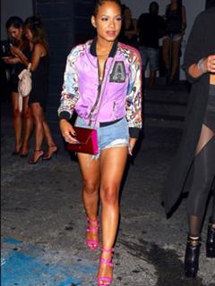 Christina Milian feet photo thumbnail
