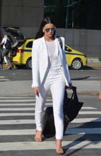 Bruna Marquezine feet photo thumbnail