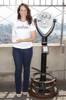 Kristin Davis feet photo thumbnail