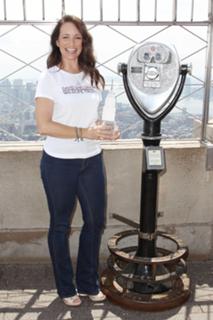 Kristin Davis feet photo thumbnail