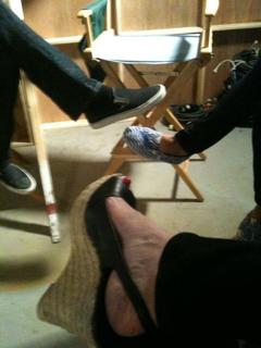 Virginia Madsen feet photo thumbnail