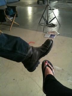 Virginia Madsen feet photo thumbnail