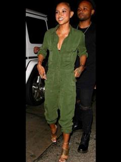 Karrueche Tran feet photo thumbnail