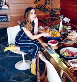 Leighton Meester feet photo thumbnail
