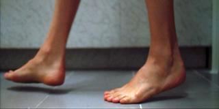 Uma Thurman feet photo thumbnail