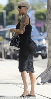 Amber Rose feet photo thumbnail