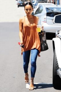 Karrueche Tran feet photo thumbnail