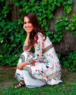 Paula Echevarría feet photo thumbnail