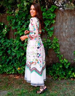 Paula Echevarría feet photo thumbnail