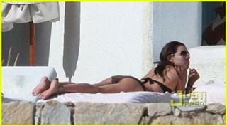 Eva Longoria feet photo thumbnail
