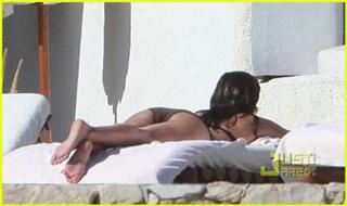 Eva Longoria feet photo thumbnail