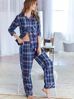 Behati Prinsloo feet photo thumbnail