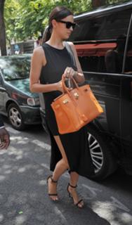 Irina Shayk feet photo thumbnail