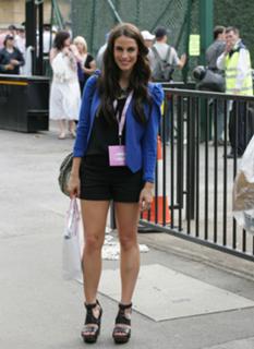 Jessica Lowndes feet photo thumbnail