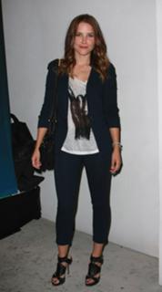 Sophia Bush feet photo thumbnail