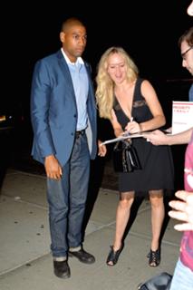 Jennifer Lawrence feet photo thumbnail