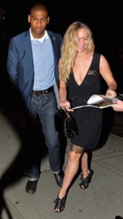 Jennifer Lawrence feet photo thumbnail