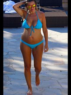 Imogen Thomas feet photo thumbnail