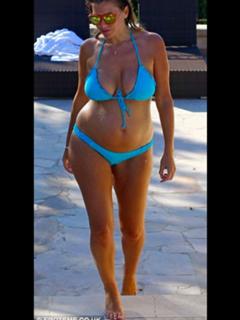 Imogen Thomas feet photo thumbnail