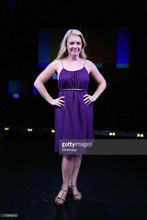 Melissa Joan Hart feet photo thumbnail