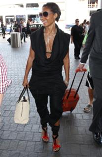 Jada Pinkett Smith feet photo thumbnail