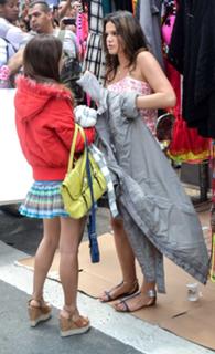 Bruna Marquezine feet photo thumbnail