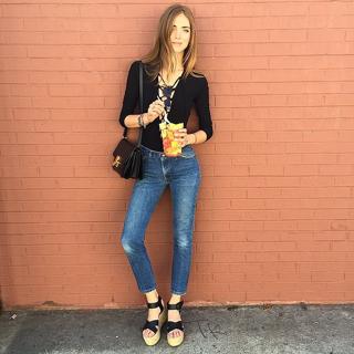 Chiara Ferragni feet photo thumbnail