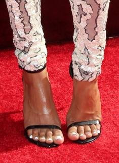 Karrueche Tran feet photo thumbnail