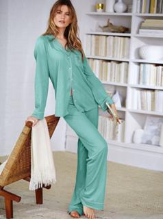 Behati Prinsloo feet photo thumbnail