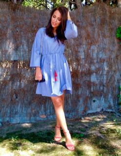 Paula Echevarría feet photo thumbnail