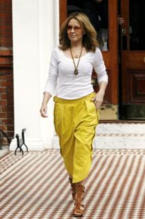Kylie Minogue feet photo thumbnail