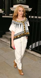 Kylie Minogue feet photo thumbnail