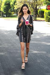 Jamie Chung feet photo thumbnail