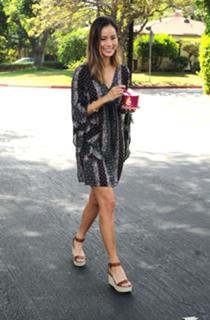 Jamie Chung feet photo thumbnail