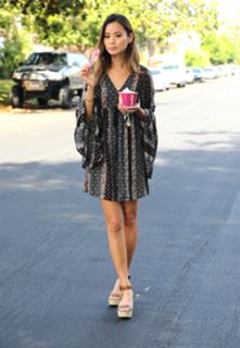 Jamie Chung feet photo thumbnail